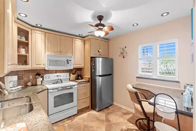 2615 NE 1st Court #403, Boynton Beach, FL 33435 - Photo 11