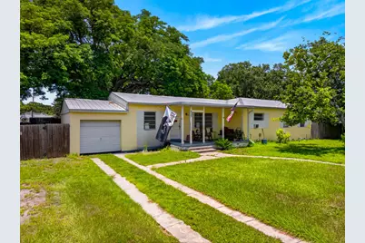 1054 Trinidad Avenue, Fort Pierce, FL 34982 - Photo 1