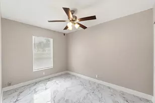 166 SW 3rd St, Deerfield Beach, FL 33441 - Photo 9