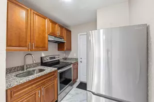 166 SW 3rd St, Deerfield Beach, FL 33441 - Photo 15