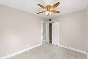166 SW 3rd St, Deerfield Beach, FL 33441 - Photo 21