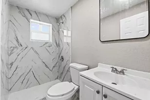 166 SW 3rd St, Deerfield Beach, FL 33441 - Photo 23