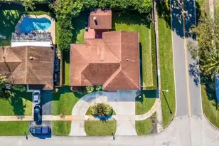 11798 SW 51st Ct, Cooper City, FL 33330 - Photo 9