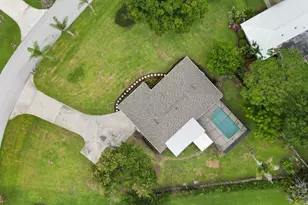 621 NE Town Terrace, Jensen Beach, FL 34957 - Photo 19