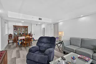 2731 Ocean Club Blvd, Hollywood, FL 33019 - Photo 11