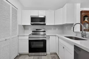 2731 Ocean Club Blvd, Hollywood, FL 33019 - Photo 5