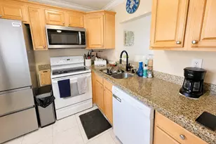 1391 S Ocean Blvd, Pompano Beach, FL 33062 - Photo 29