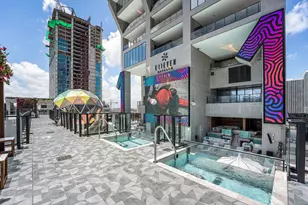20 NE 11th St, Miami, FL 33132 - Photo 27