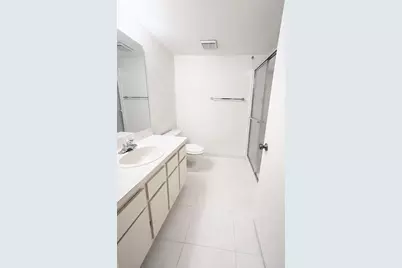 5550 Lakeside Drive #203, Margate, FL 33063 - Photo 9