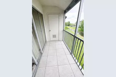 5550 Lakeside Drive #203, Margate, FL 33063 - Photo 15
