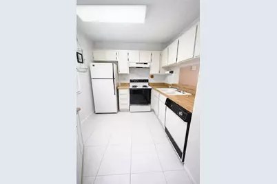 5550 Lakeside Drive #203, Margate, FL 33063 - Photo 5