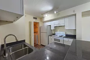 604 Villa Cir, Boynton Beach, FL 33435 - Photo 5