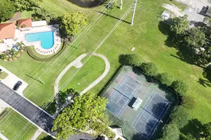 1919 Hartford Ct, West Palm Beach, FL 33409 - Photo 21