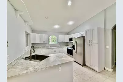 5707 Silver Oak Drive, Fort Pierce, FL 34982 - Photo 15