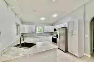 5707 Silver Oak Dr, Fort Pierce, FL 34982 - Photo 15