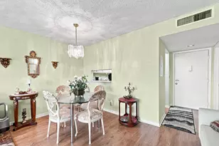 5370 Las Verdes Cir, Delray Beach, FL 33484 - Photo 9