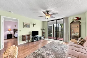 5370 Las Verdes Cir, Delray Beach, FL 33484 - Photo 5