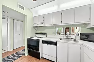 5370 Las Verdes Cir, Delray Beach, FL 33484 - Photo 11