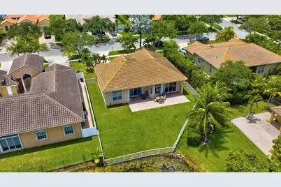16483 NW 12th Street, Pembroke Pines, FL 33028 - Photo 5