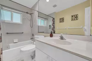 5740 NW 50th St, Coral Springs, FL 33067 - Photo 27