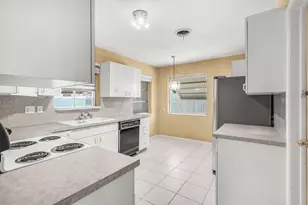 2610 NE 50th St, Lighthouse Point, FL 33064 - Photo 11