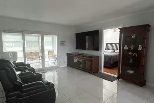 225 Bonnie Blvd, Palm Springs, FL 33461 - Photo 9