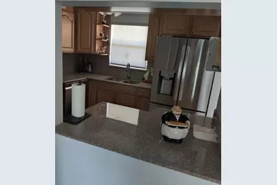 225 Bonnie Boulevard #405, Palm Springs, FL 33461 - Photo 5