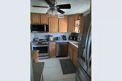 225 Bonnie Boulevard #405, Palm Springs, FL 33461 - Photo 27