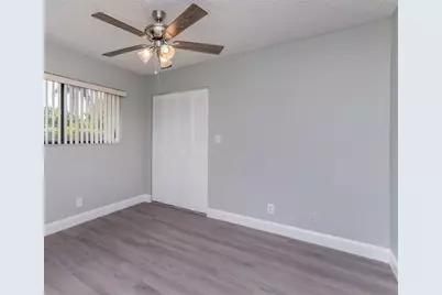 454 Lakeview Drive #1, Weston, FL 33326 - Photo 9