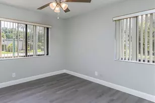 454 Lakeview Dr, Weston, FL 33326 - Photo 7