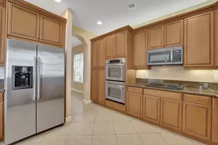 18062 SW 41st St, Miramar, FL 33029 - Photo 17