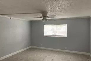 1001 SW 74th Ave, North Lauderdale, FL 33068 - Photo 15