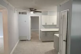 1001 SW 74th Ave, North Lauderdale, FL 33068 - Photo 9