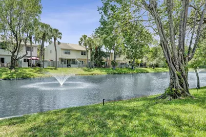 201 SW 3rd Street #201, Pompano Beach, FL 33060 - Photo 27