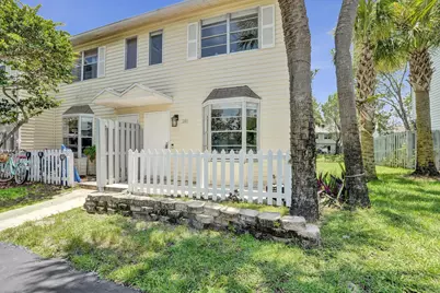 201 SW 3rd Street #201, Pompano Beach, FL 33060 - Photo 37