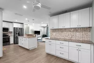 2890 SE 1st Ct, Boynton Beach, FL 33435 - Photo 11