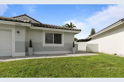 15037 Brighton Lane, Davie, FL 33331 - Photo 3