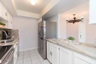 895 N Village Dr N, Saint Petersburg, FL 33716 - Photo 3