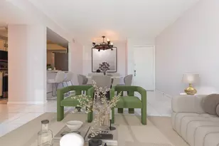 895 N Village Dr N, Saint Petersburg, FL 33716 - Photo 11
