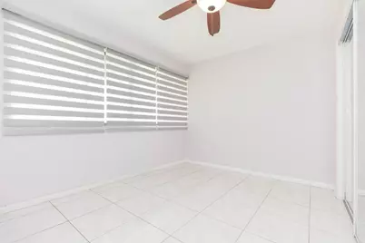 895 N Village Drive N #204, Saint Petersburg, FL 33716 - Photo 17