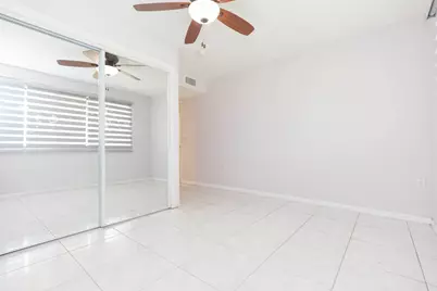 895 N Village Drive N #204, Saint Petersburg, FL 33716 - Photo 19