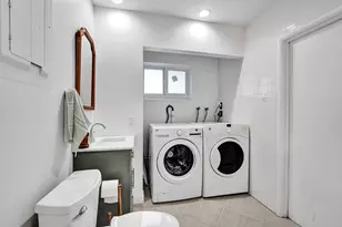 4521 NE 2nd Ave, Oakland Park, FL 33334 - Photo 31