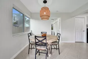 4521 NE 2nd Ave, Oakland Park, FL 33334 - Photo 17