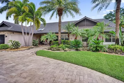 10630 Boca Woods Lane, Boca Raton, FL 33428 - Photo 5