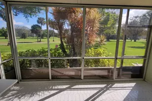 3800 Oaks Clubhouse Dr, Pompano Beach, FL 33069 - Photo 17