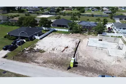 2713 NW 5th Terrace, Cape Coral, FL 33993 - Photo 3