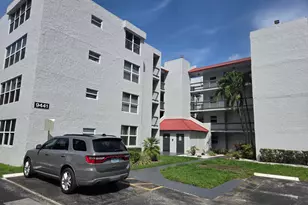 9441 Evergreen Pl, Davie, FL 33324 - Photo 9
