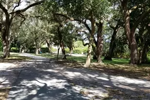 9441 Evergreen Pl, Davie, FL 33324 - Photo 45