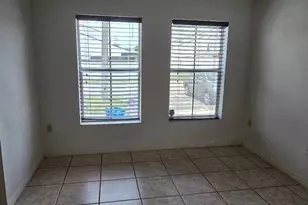 9187 Fontainebleau Blvd, Miami, FL 33172 - Photo 11