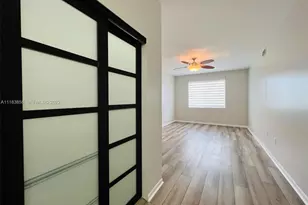 6944 SW 39th St, Davie, FL 33314 - Photo 15